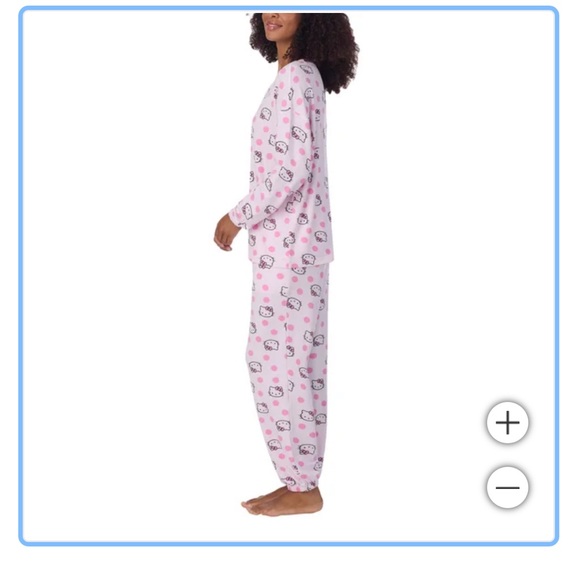 NWT Hello Kitty Women’s Pink Lounge Set - Picture 3 of 4